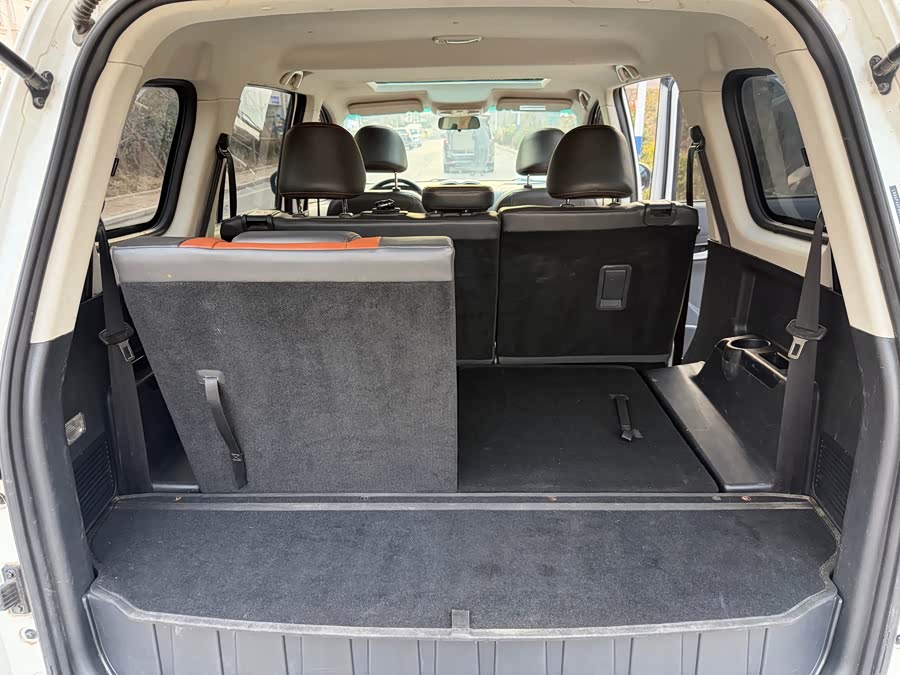 SWM斯威汽车 SWM斯威X3 2019 #19 SWM斯威汽车 SWM斯威X3 2019 汽车图片 #19