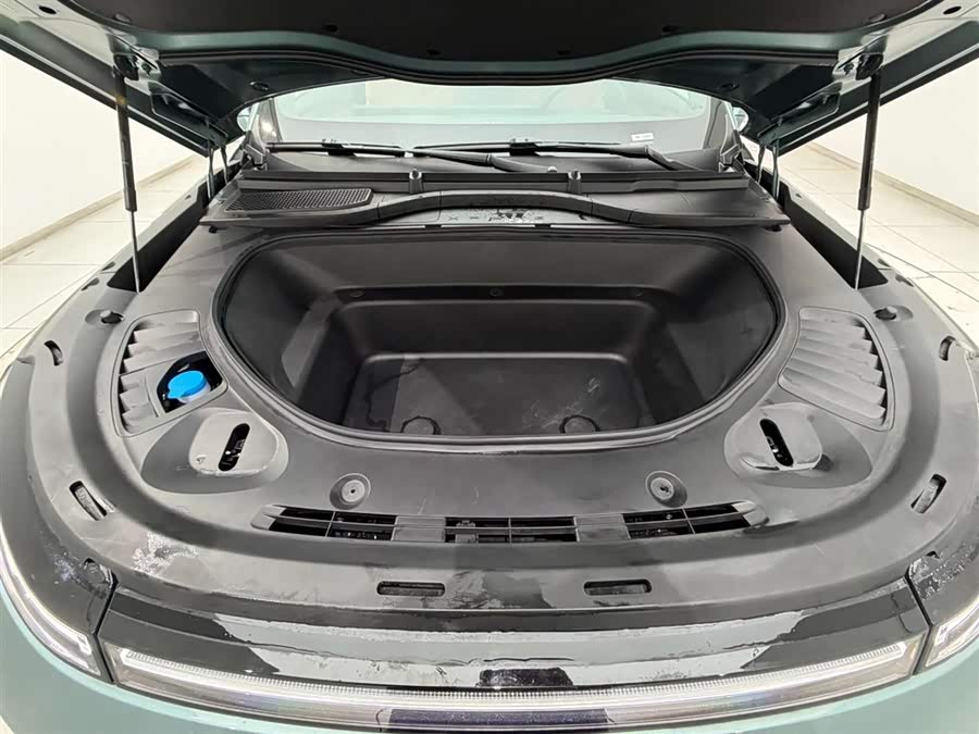 Xpeng G9 2024 immagine di auto #19