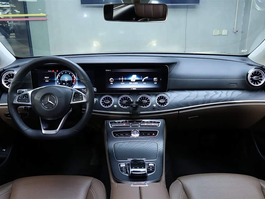 Mercedes-Benz E Class 2018 image de voiture #19