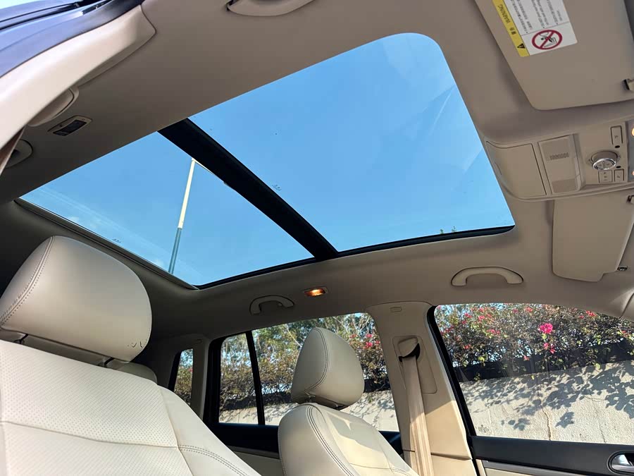 Volkswagen Tiguan 2014 صورة سيارة #19