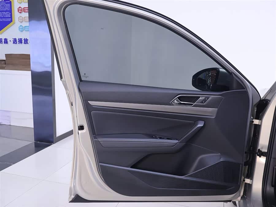 Volkswagen Lavida 2018 immagine di auto #19