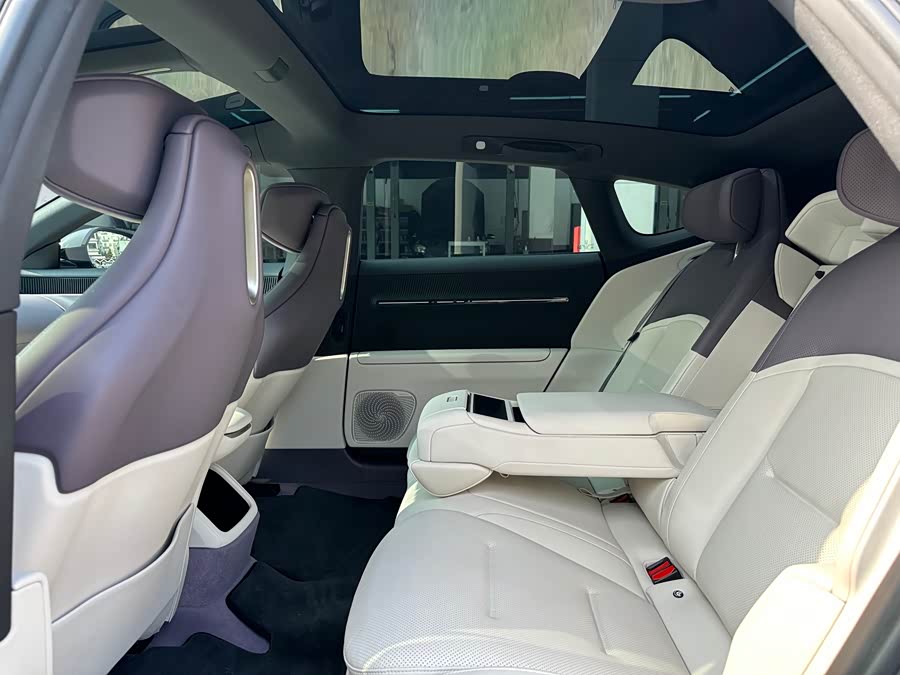 Avatr 12 2024 #19 Avatr 12 2024 car image #19