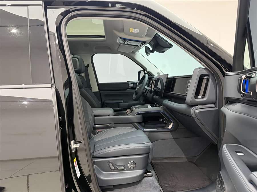 FangChengBao Leopard 5 2025 car image #19