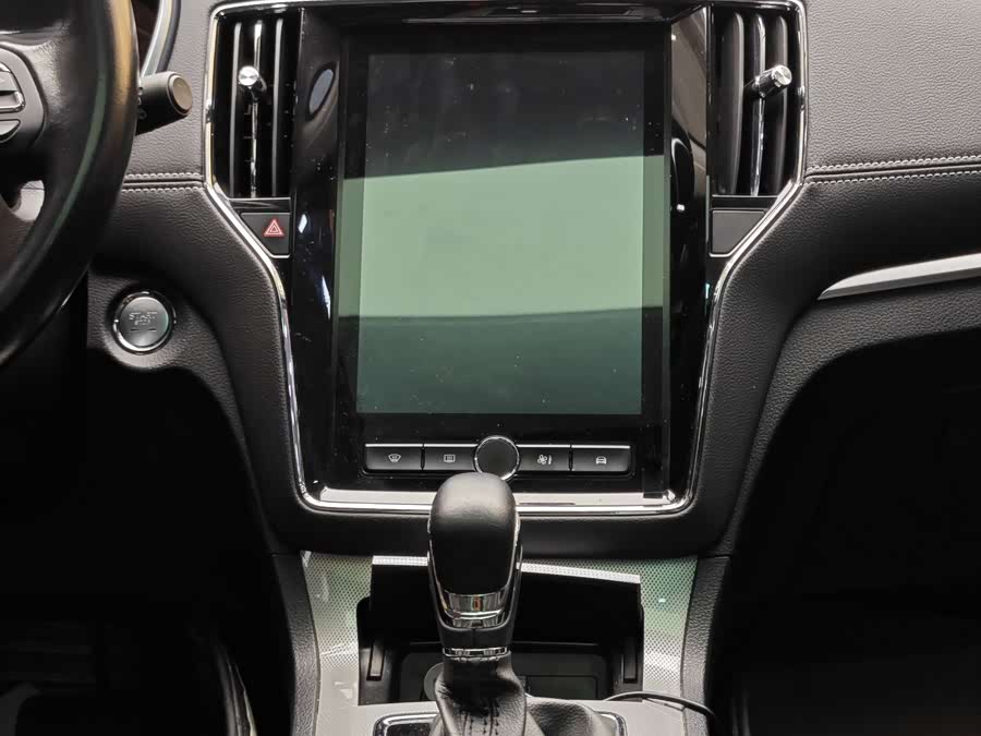 Roewe RX5 2019 изображение автомобиля #19