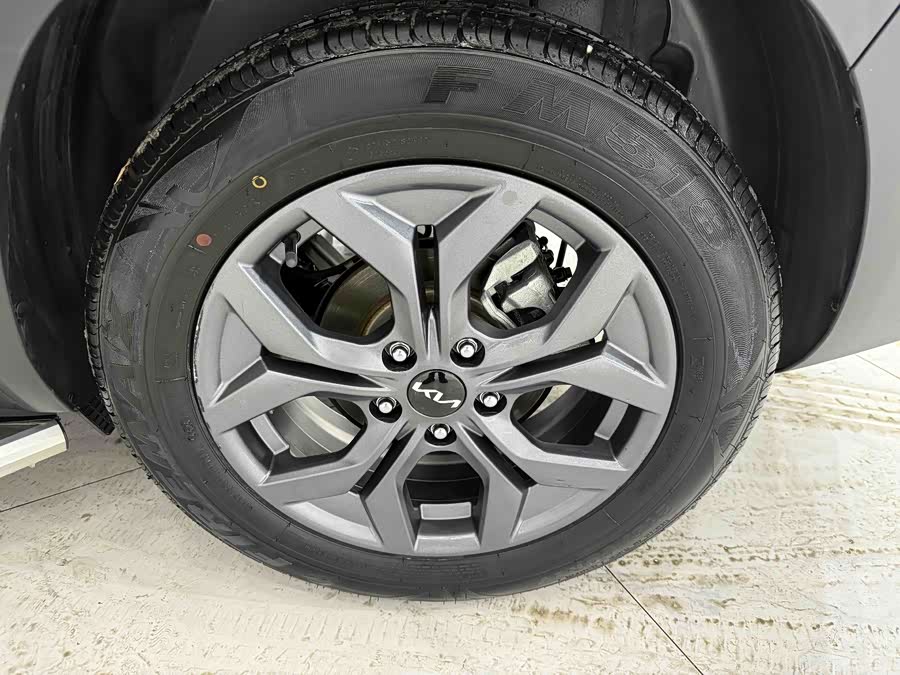 Kia Seltos 2023 imagen de coche #19