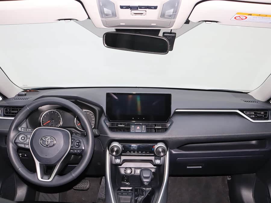 Toyota RAV4 2024 car image #19