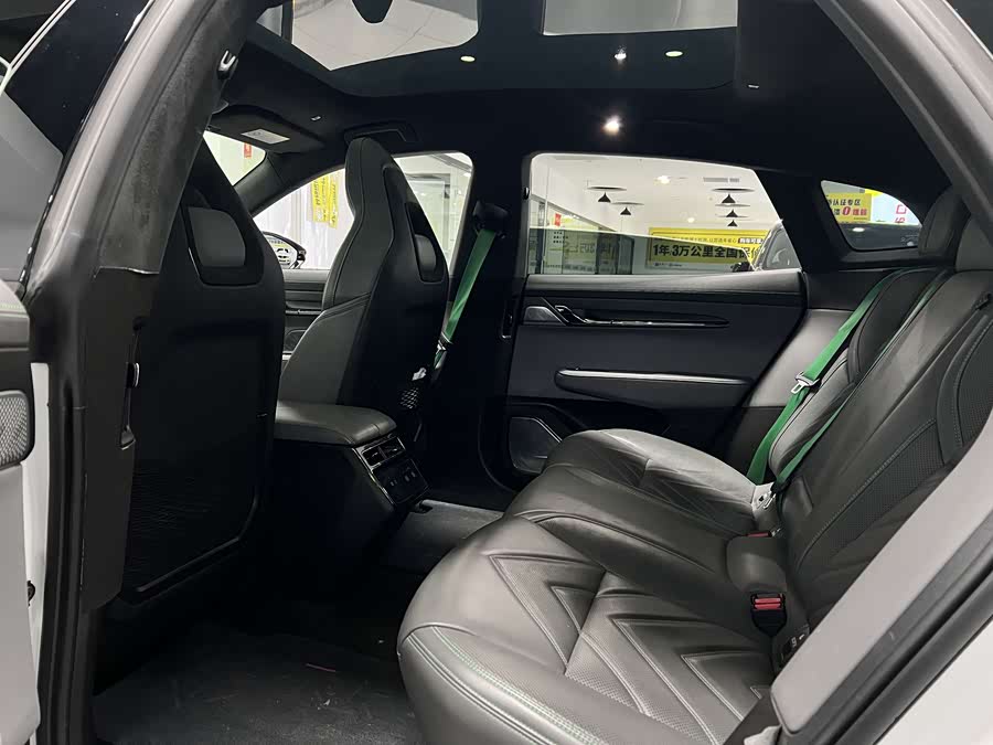 极氪 极氪001 2023 汽车图片 #19