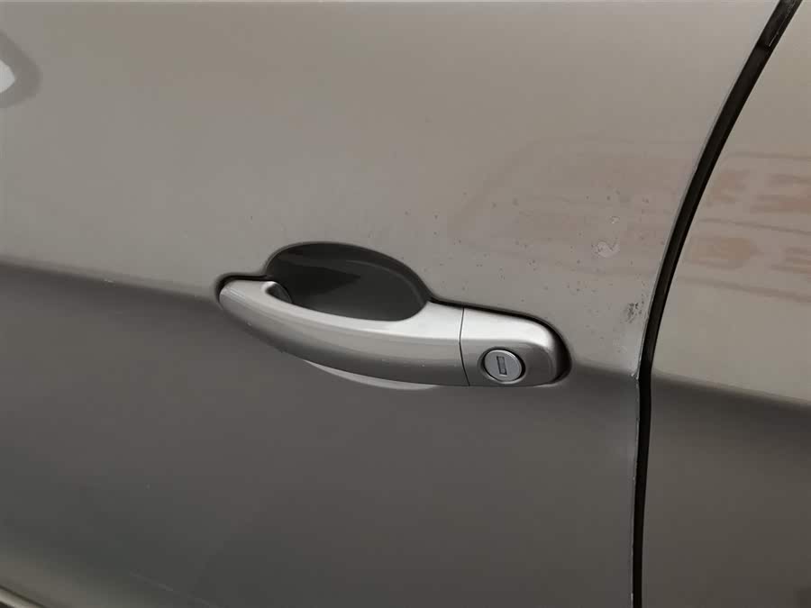 Volkswagen Bora 2013 immagine di auto #19