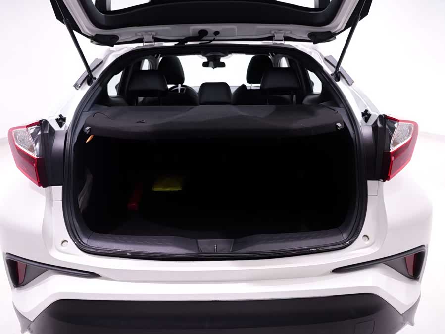 Toyota C-HR 2021 immagine di auto #19