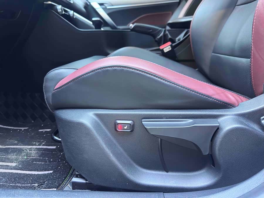 GEELY Coolray 2021 #19 GEELY Coolray 2021 car image #19