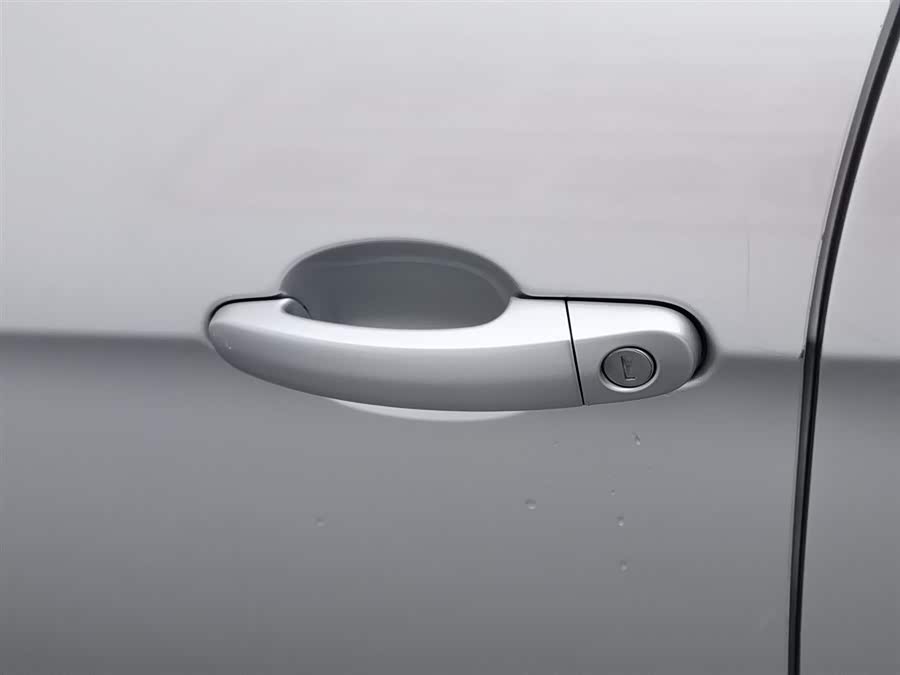 Volkswagen Bora 2011 immagine di auto #19