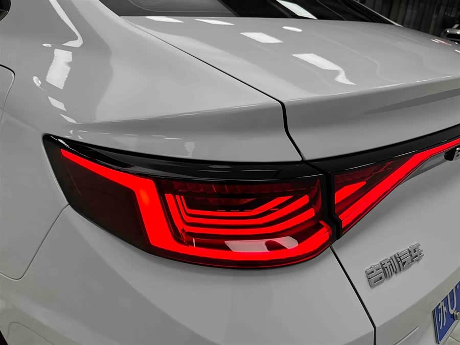 GEELY Emgrand L 2022 صورة سيارة #19