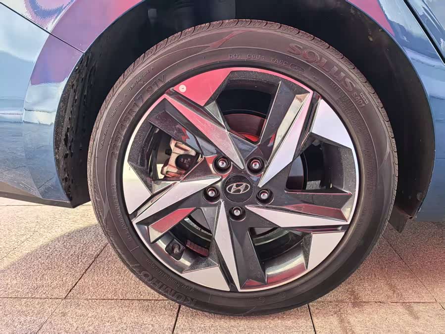 Hyundai Elantra 2023 car image #19