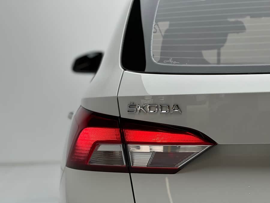 Skoda Kamiq 2018 #19 Skoda Kamiq 2018 car image #19
