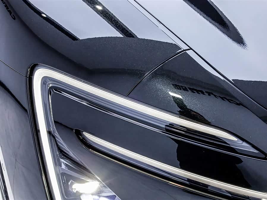 Avatr 06 2025 car image #19