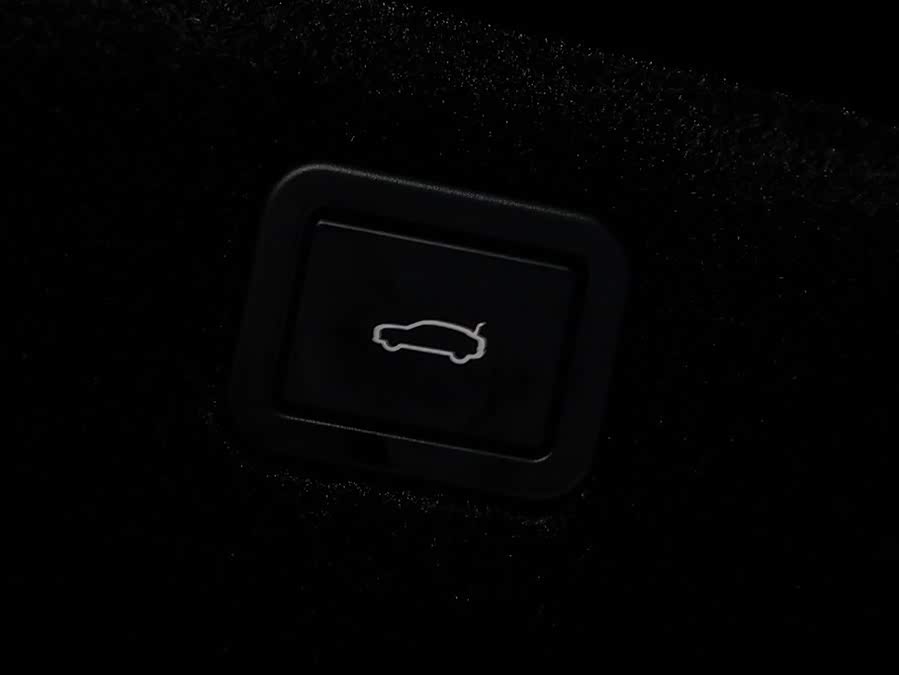 Avatr 06 2025 car image #19