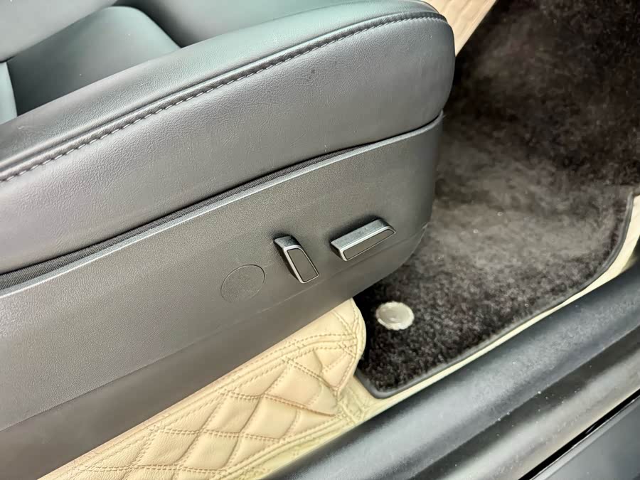 特斯拉 Model Y 2021 汽车图片 #19