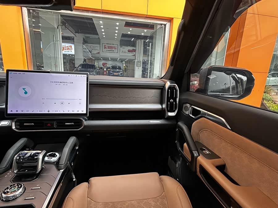 Jetour Traveller 2023 car image #19