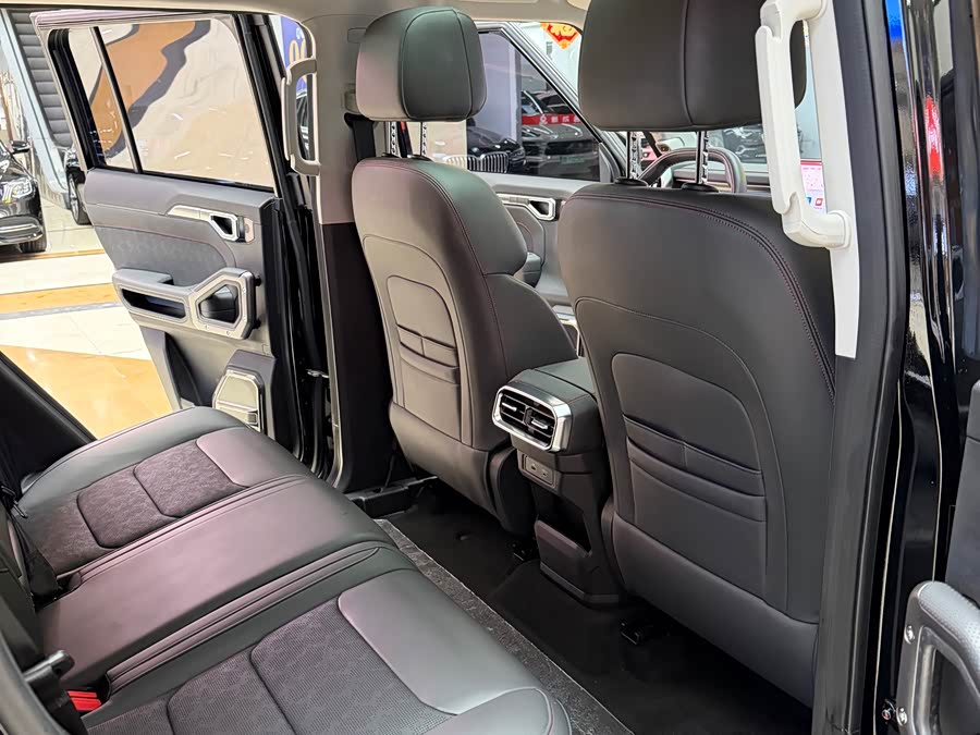 Jetour Traveller 2024 car image #19