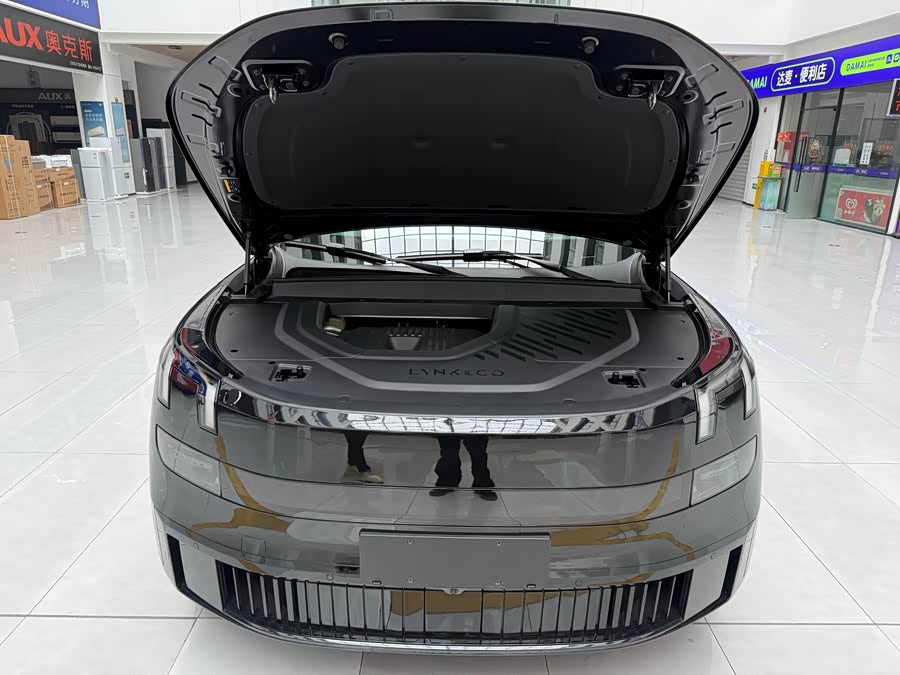 Lynk & Co 900 2025 #19 Lynk & Co 900 2025 car image #19