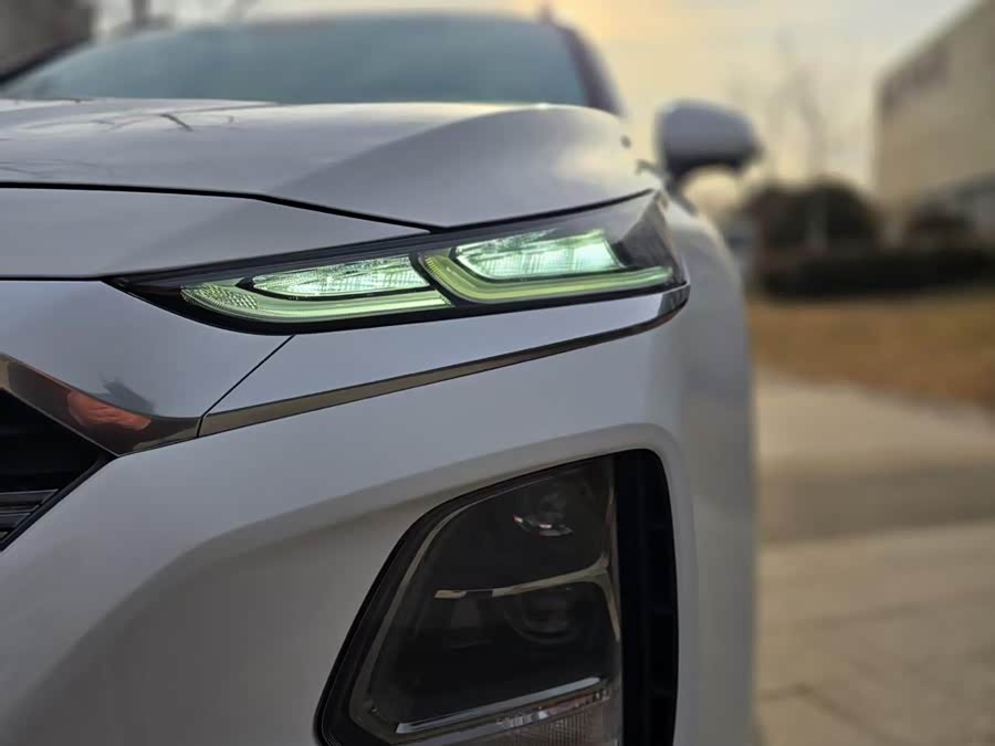 Hyundai Santa Fe 2020 immagine di auto #19