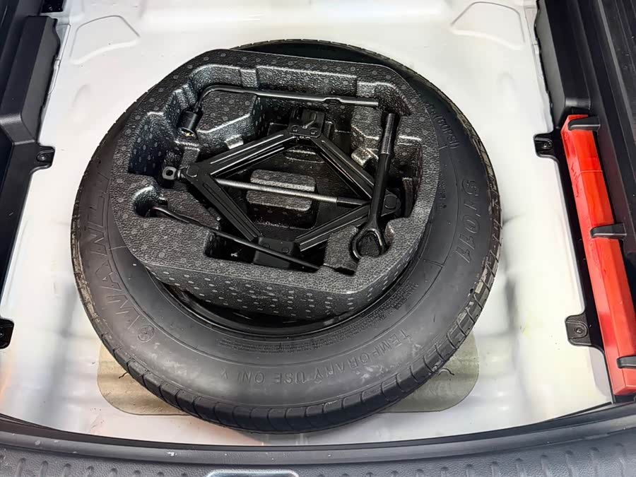 Kia Seltos 2023 imagen de coche #19