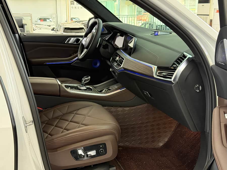 BMW X5 2022 immagine di auto #19