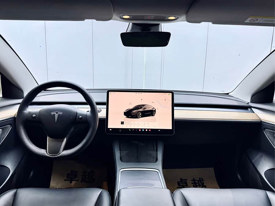 Tesla Model 3 2023 immagine di auto #19