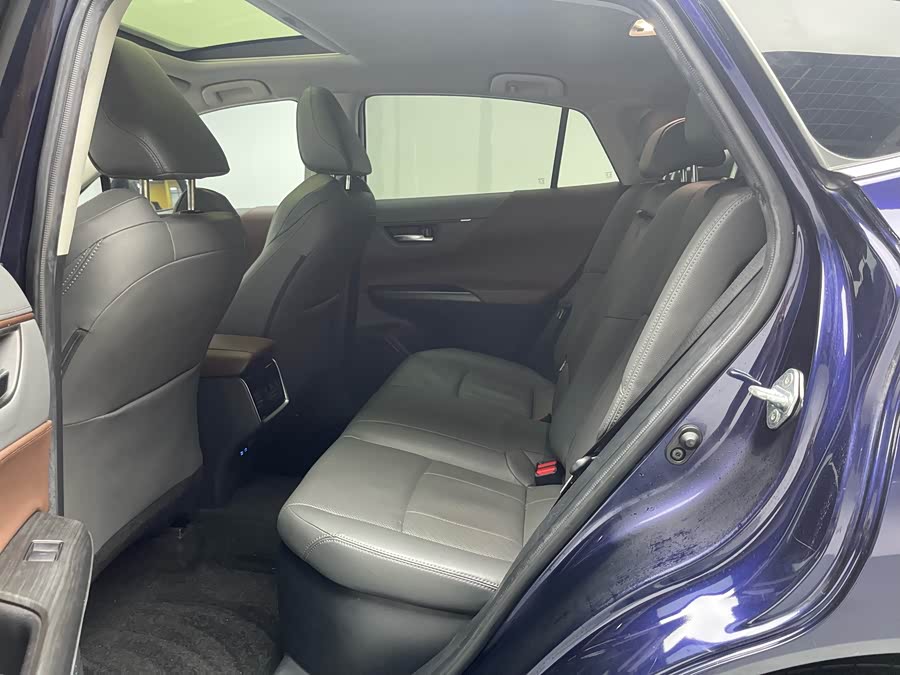 Toyota Harrier 2023 car image #19