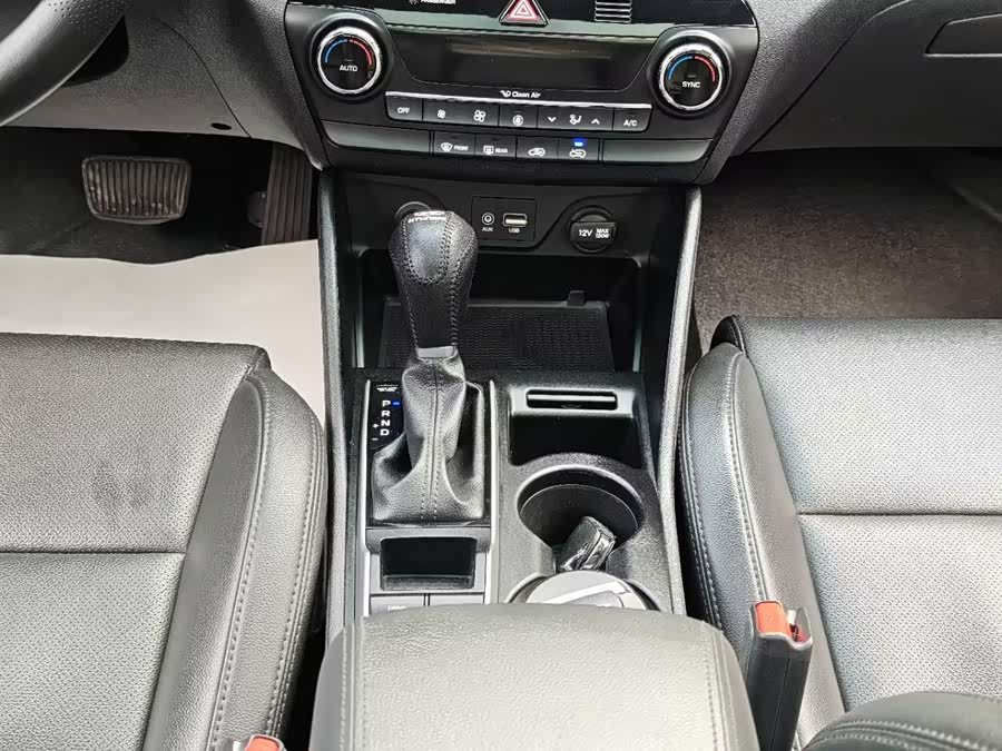 Hyundai Tucson 2015 car image #19