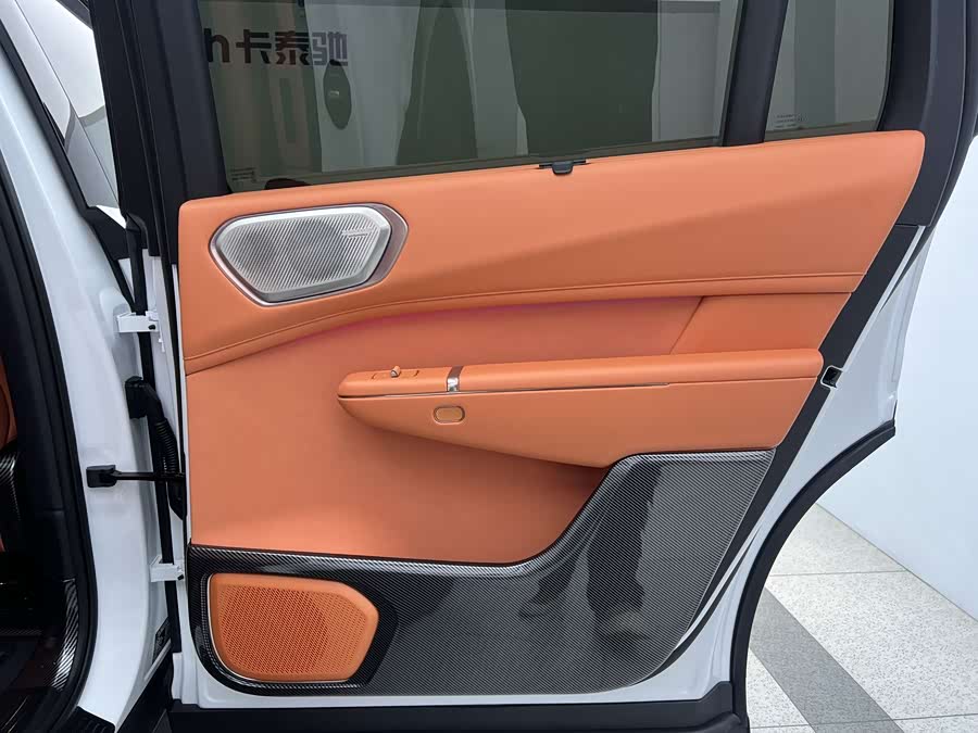 Lynk & Co 900 2025 #19 Lynk & Co 900 2025 car image #19