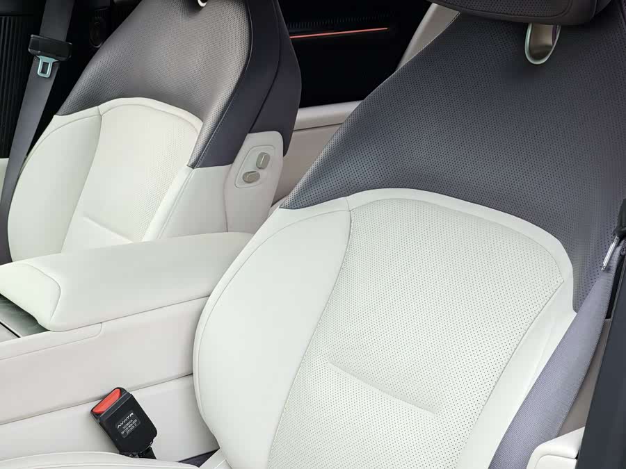 Avatr 12 2023 imagem de carro #19