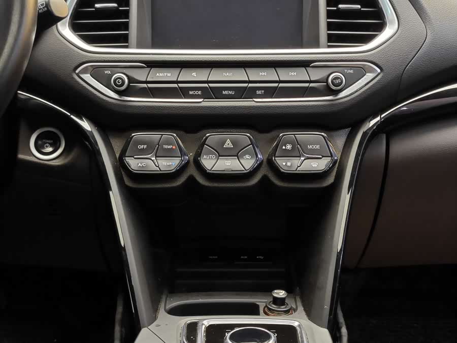 GAC Shirui PHEV 2019 صورة سيارة #19