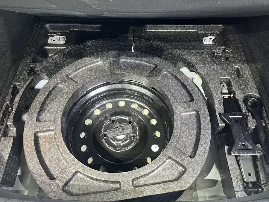 GEELY Emgrand S 2022 car image #19