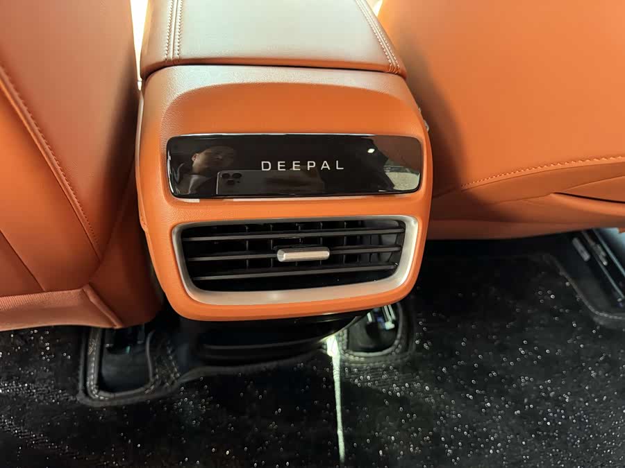 Deepal S05 2025 immagine di auto #19