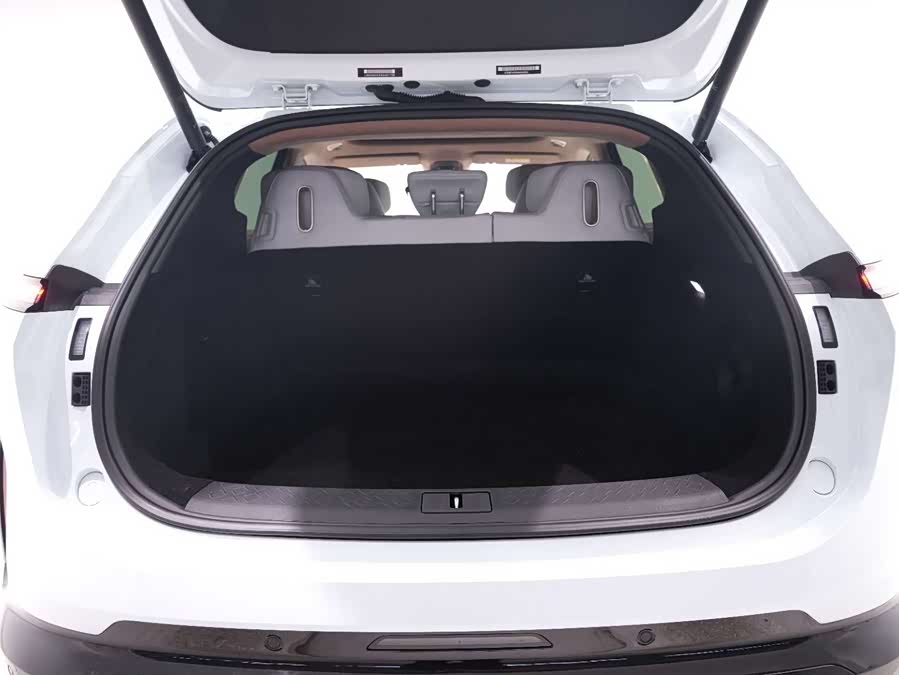 Avatr 07 2025 car image #19