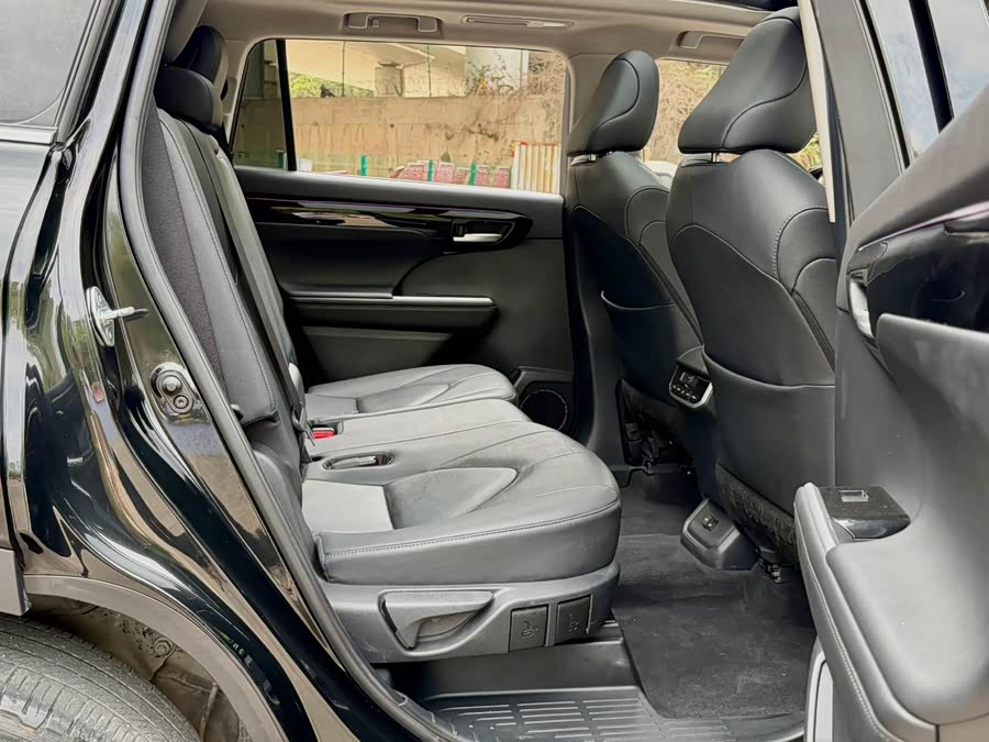 Toyota Highlander 2022 #19 Toyota Highlander 2022 car image #19