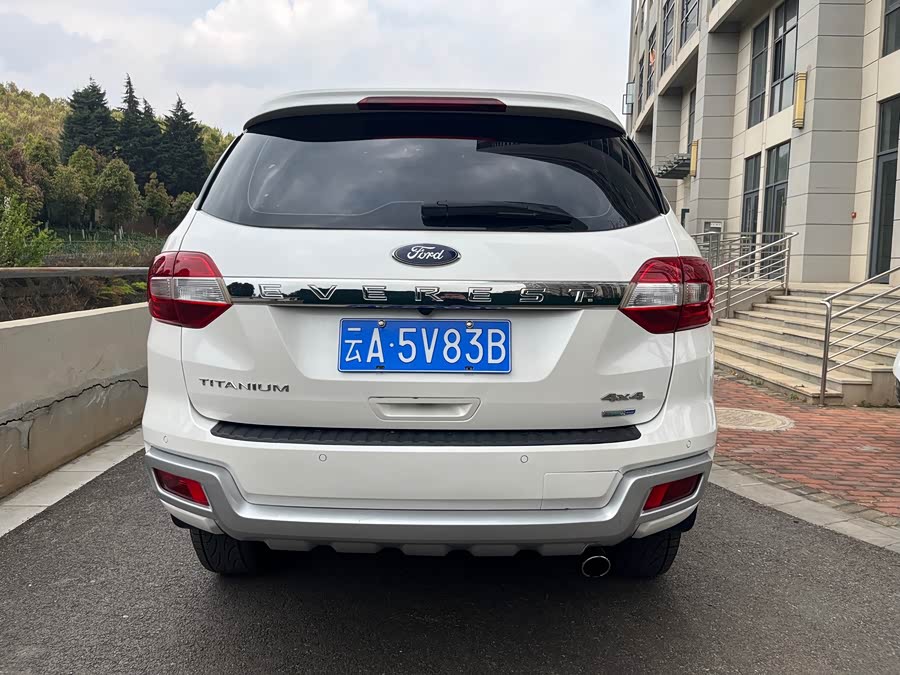 Ford Everest 2017 صورة سيارة #19