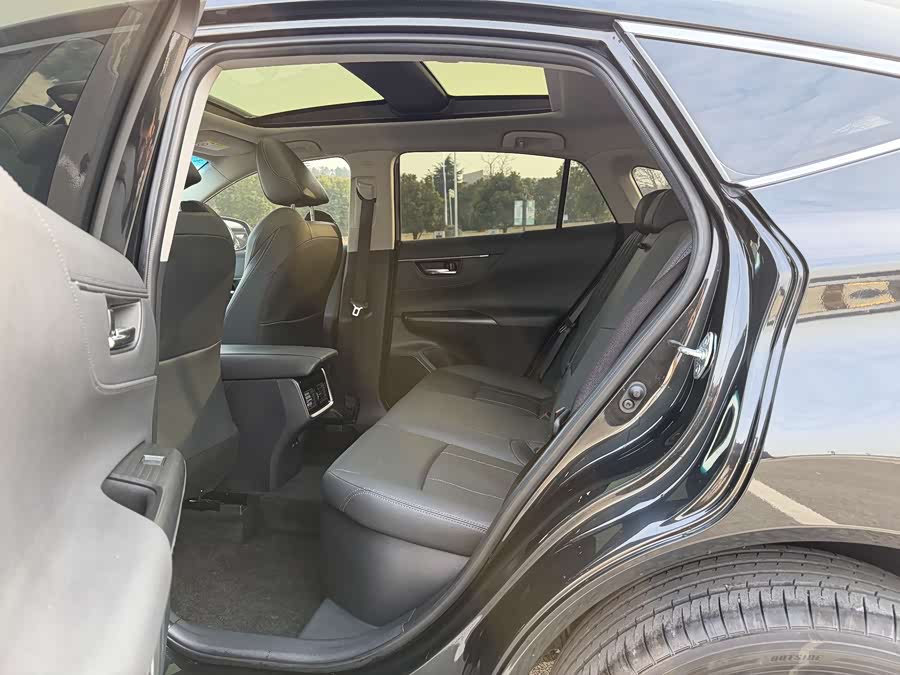 Toyota Harrier 2023 car image #19