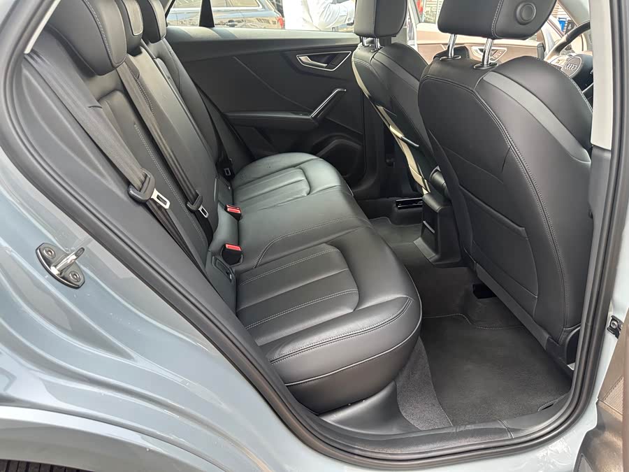 Audi Q2L 2024 car image #19