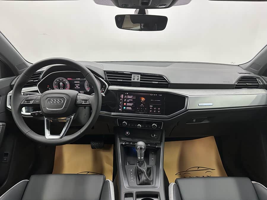 Audi 2026 car image #19