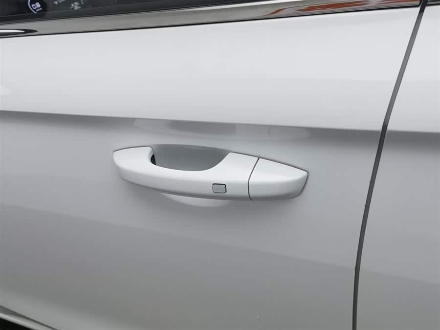 GEELY Emgrand 2023 car image #19