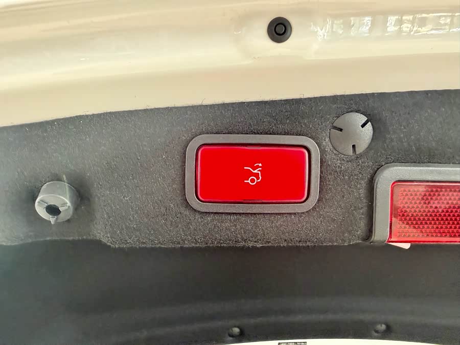 Mercedes-Benz C Class 2020 صورة سيارة #19