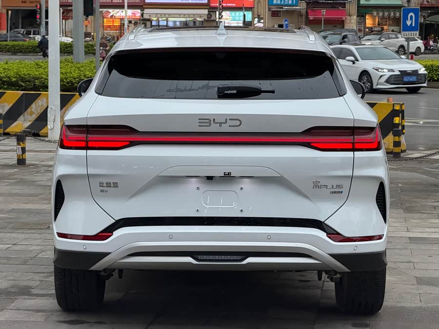 BYD Song Plus New Energy 2025 car image #19