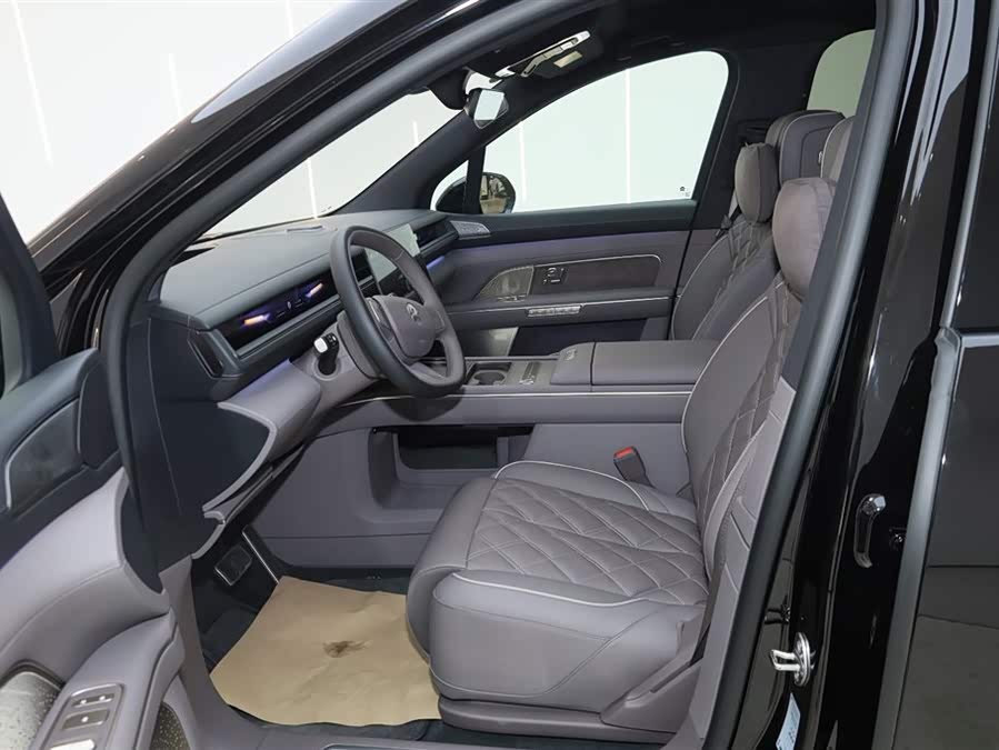 蔚来 蔚来ES8 2026 汽车图片 #19