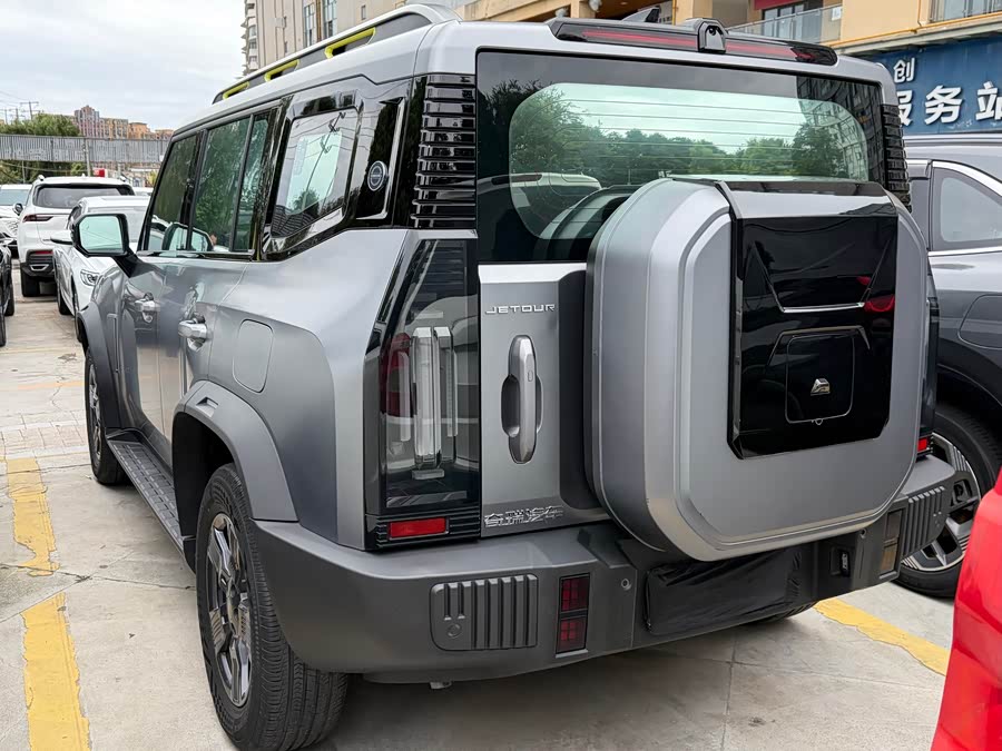 Jetour Traveller 2023 car image #19