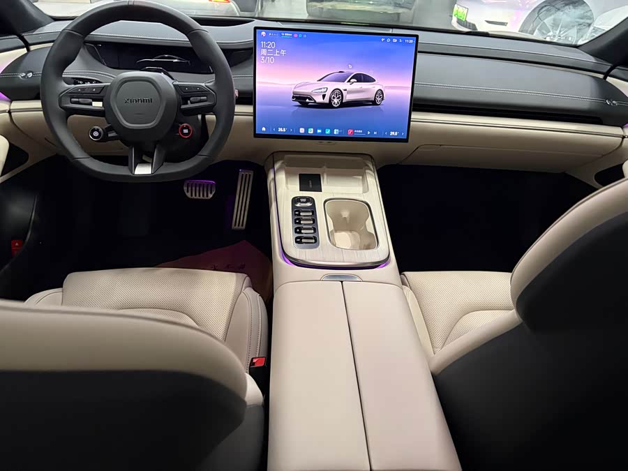 MI SU7 2025 immagine di auto #19
