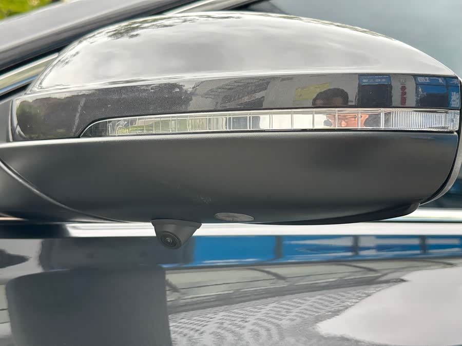 Volkswagen Sagitar 2023 car image #19