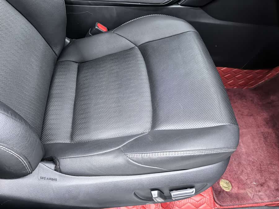 Toyota Venza 2023 car image #19