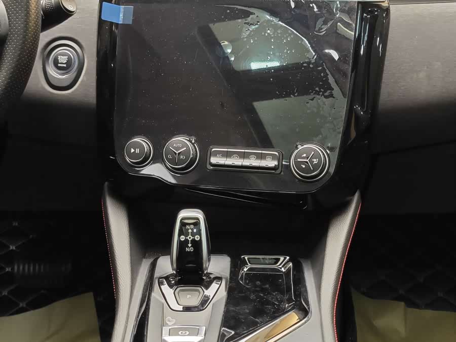 Lynk & Co 02 2019 #19 Lynk & Co 02 2019 car image #19